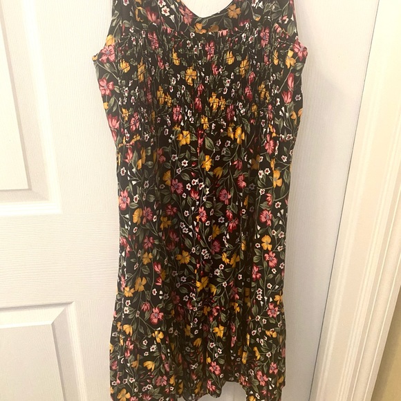 Old Navy Black Floral Sundress - Picture 3 of 6